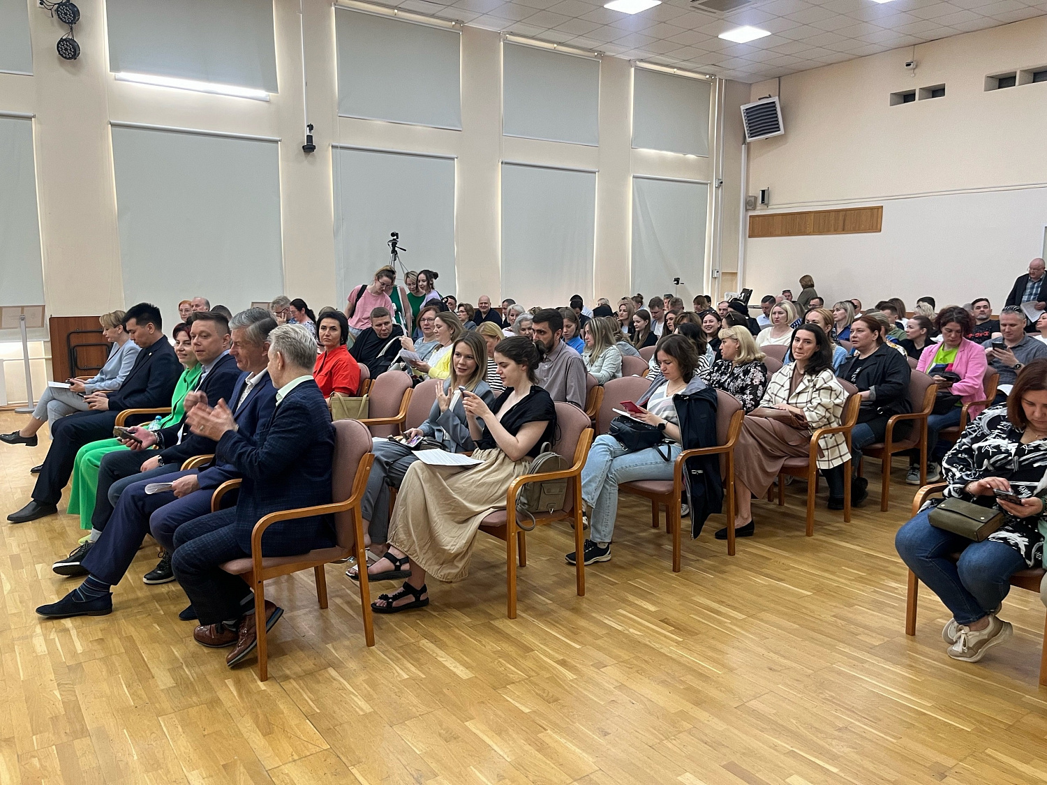 Спасем будущее поколение от Вейпов! Под таким девизом проходит МОСКОВСКАЯ ГОРОДСКАЯ НАУЧНО-ПРАКТИЧЕСКАЯ КОНФЕРЕНЦИЯ С РЕГИОНАЛЬНЫМ УЧАСТИЕМ «Золотой стандарт в терапии и профилактике никотиновой зависимости: прошлое, настоящее, будущее» 